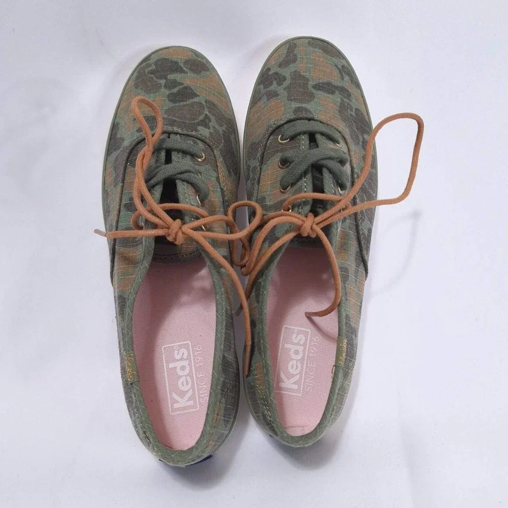 Keds Camouflage Canvas Sneakers Women's Sz 7 Lace Up Low Top‎ Shoes WF55604M NIB